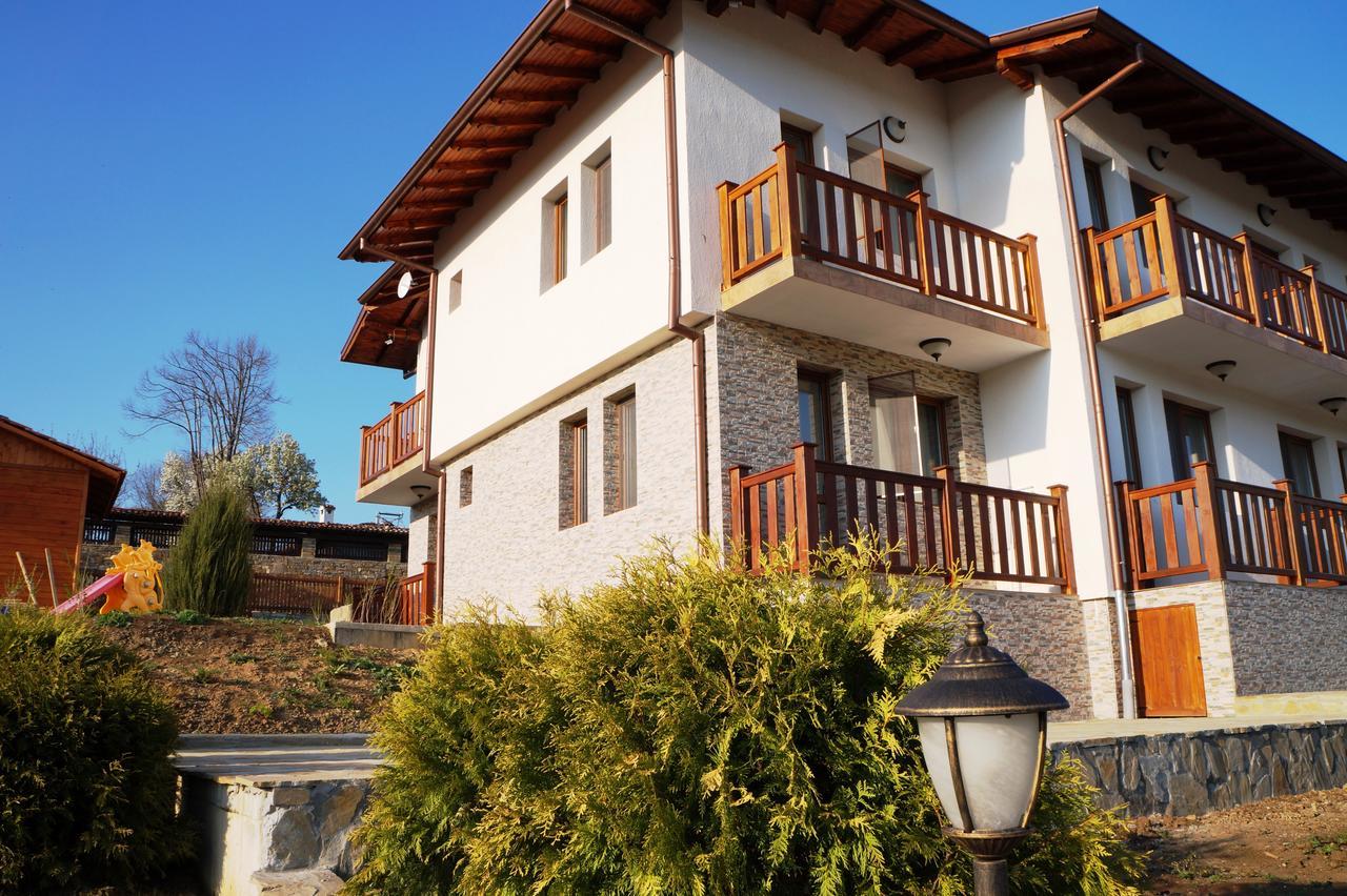 Family Complex Krisbo Hotel Donkovtsi Exterior foto